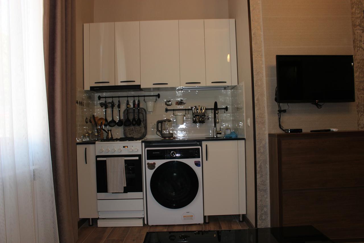 Apartment Anzi Батуми Екстериор снимка