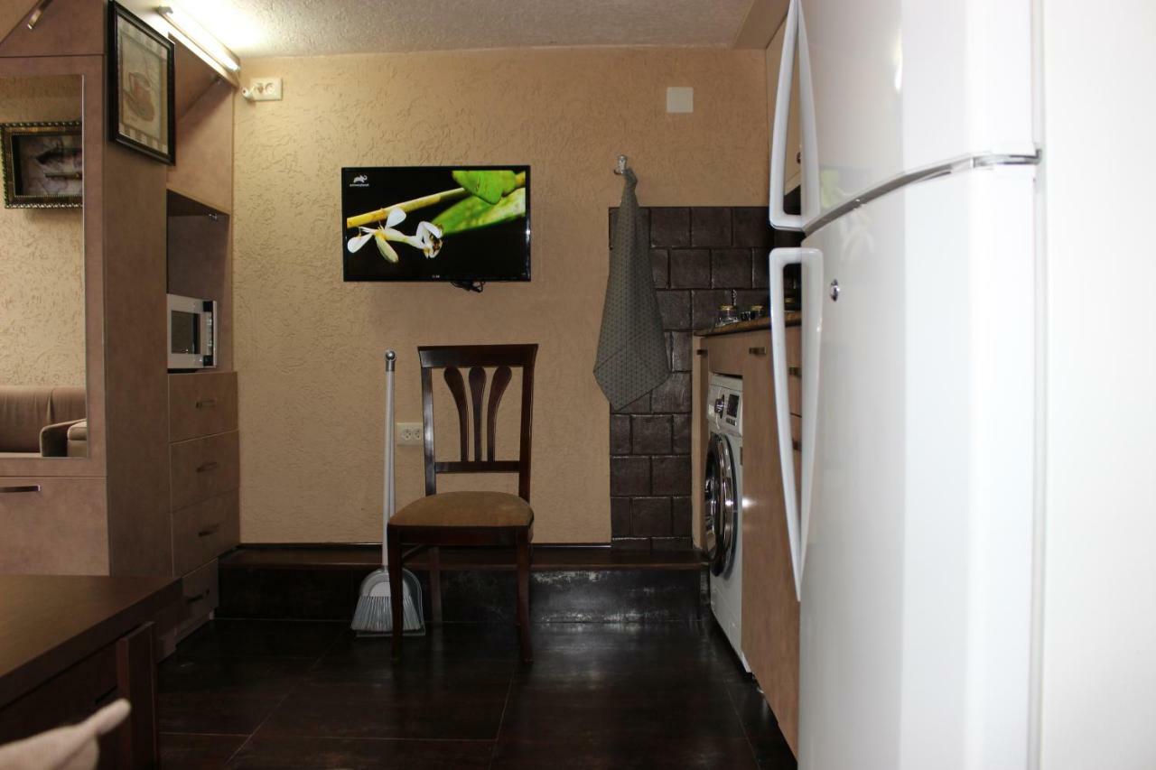 Apartment Anzi Батуми Екстериор снимка